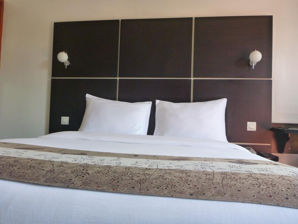 Detente Hotel أبيدجان المظهر الخارجي الصورة