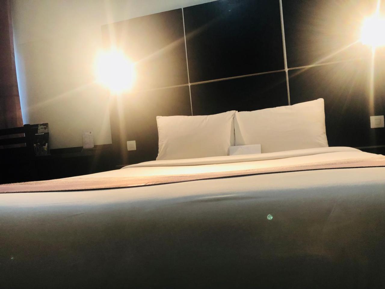 Detente Hotel أبيدجان المظهر الخارجي الصورة
