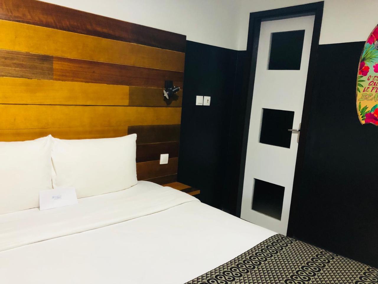 Detente Hotel أبيدجان المظهر الخارجي الصورة